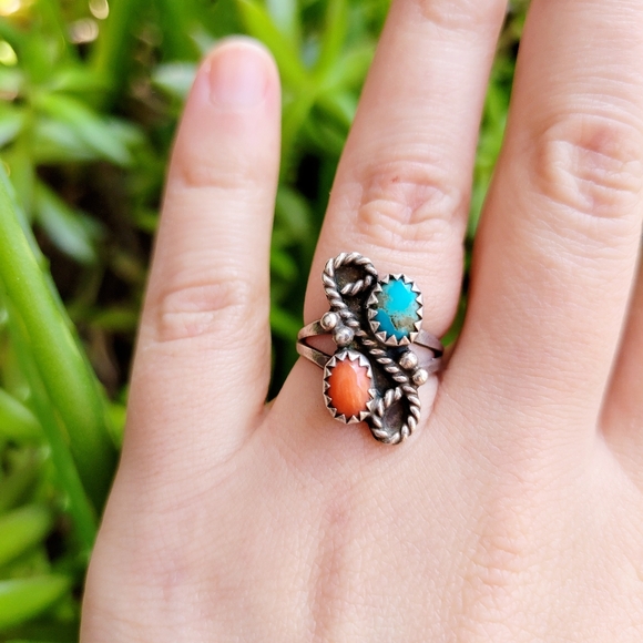 Vintage 925 Sterling Silver Genuine Turquoise Coral Native Ring, sz 4.75 - Picture 2 of 7